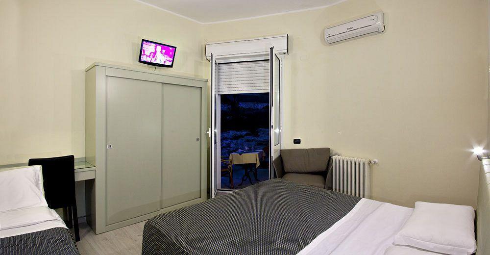 Calamosca Hotel