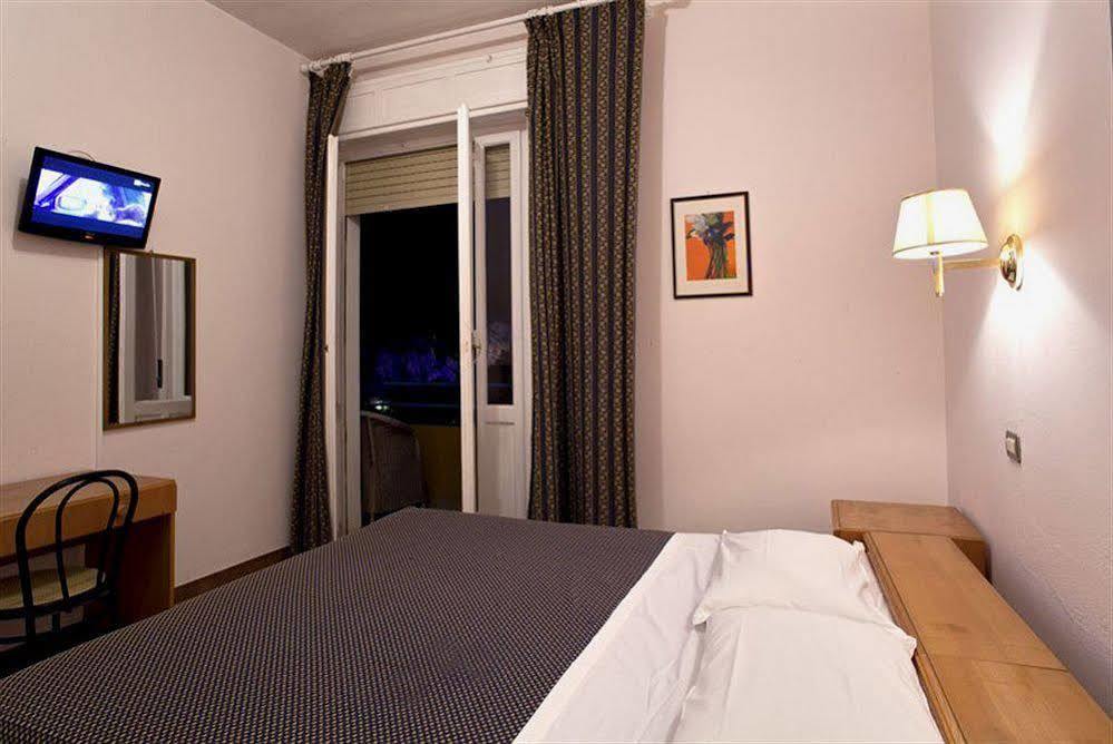 Hotel Calamosca 3*