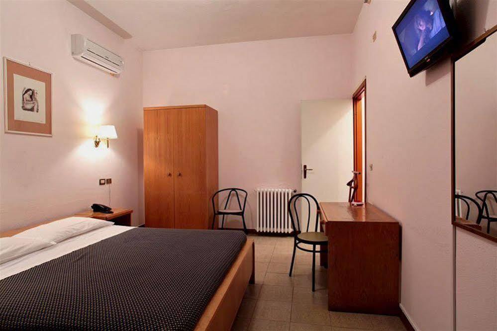 Calamosca Hotel 3*